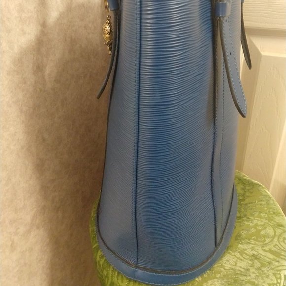 Louis Vuitton Special Order Bucket GM Epi - Picture 5 of 16